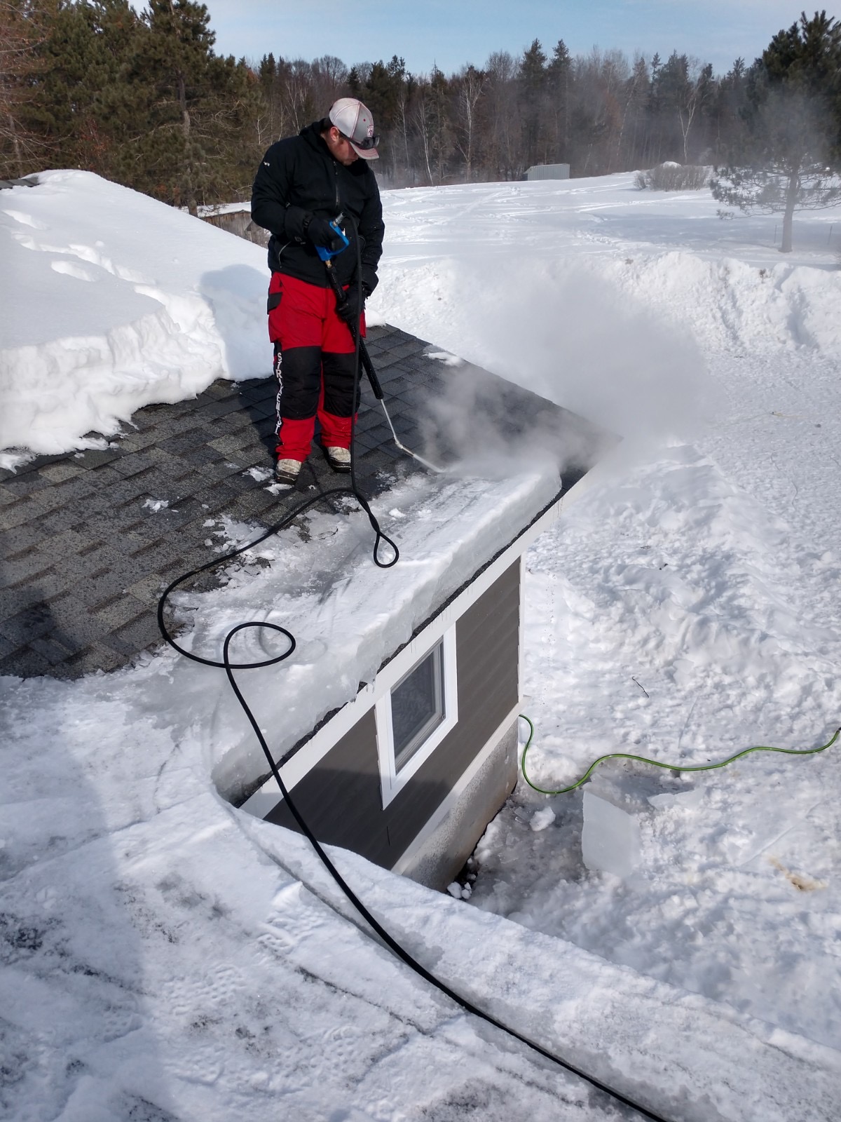 Ice Dam Removal | Day's Sewer Service